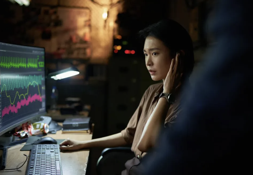휴민트 뜻 등장인물 손익분기점 무대인사 및 결말 후기 총 정리