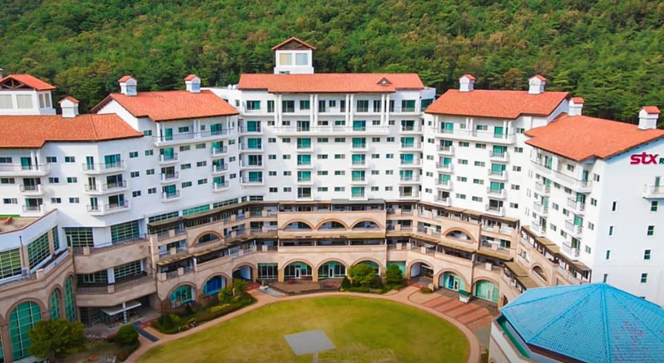 문경-STX-리조트의-외관모습