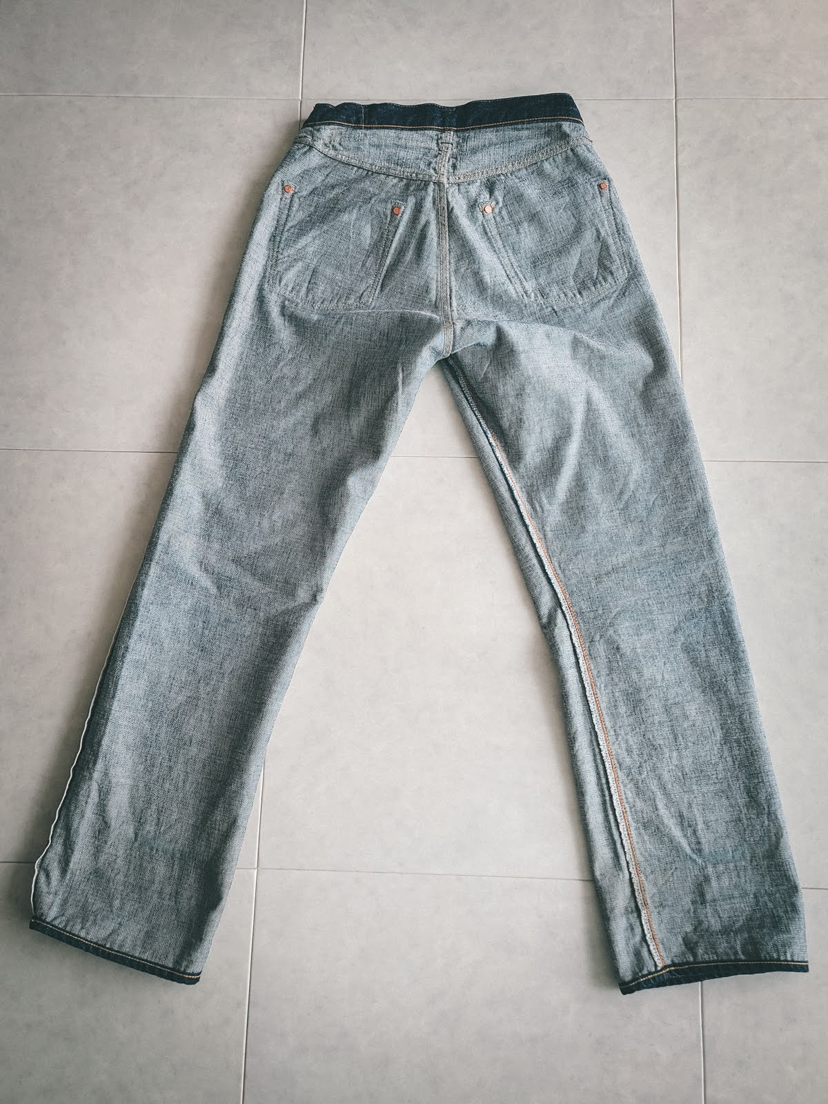 구직기로 인해 냅이 보이는 안감