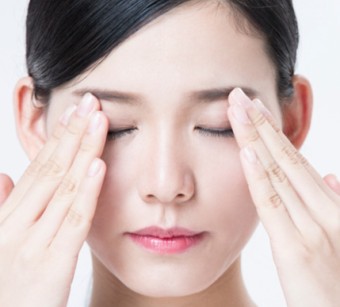 눈꺼풀이 떨리는 증상