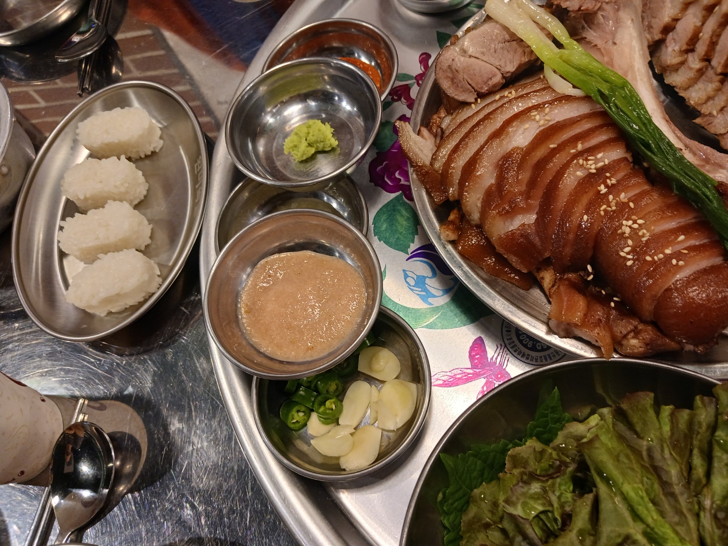 완미족발