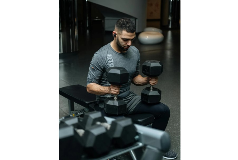 남성 기초대사량 높이는 법 중 운동 관련 사진