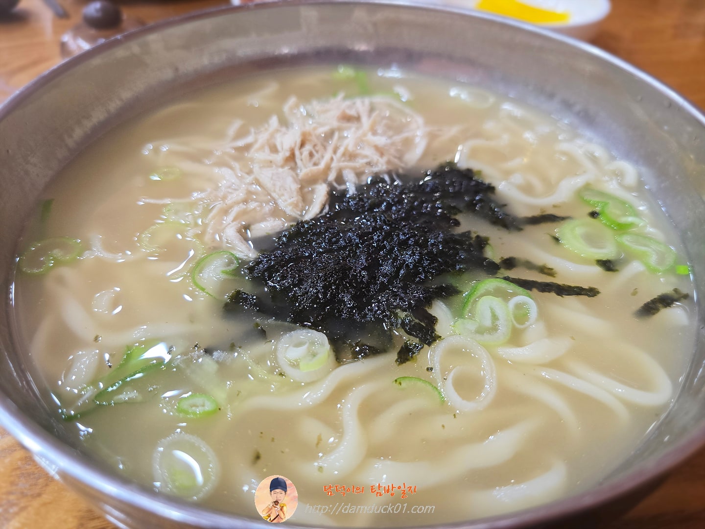 닭칼국수
