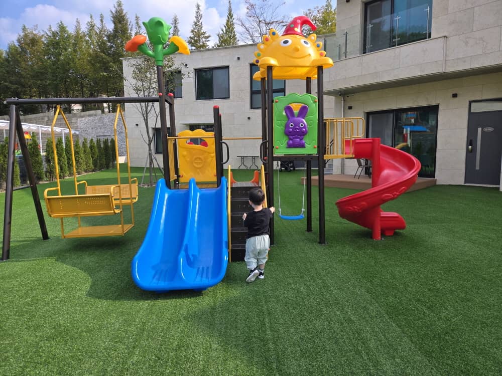 가평 꼬모키즈풀빌라