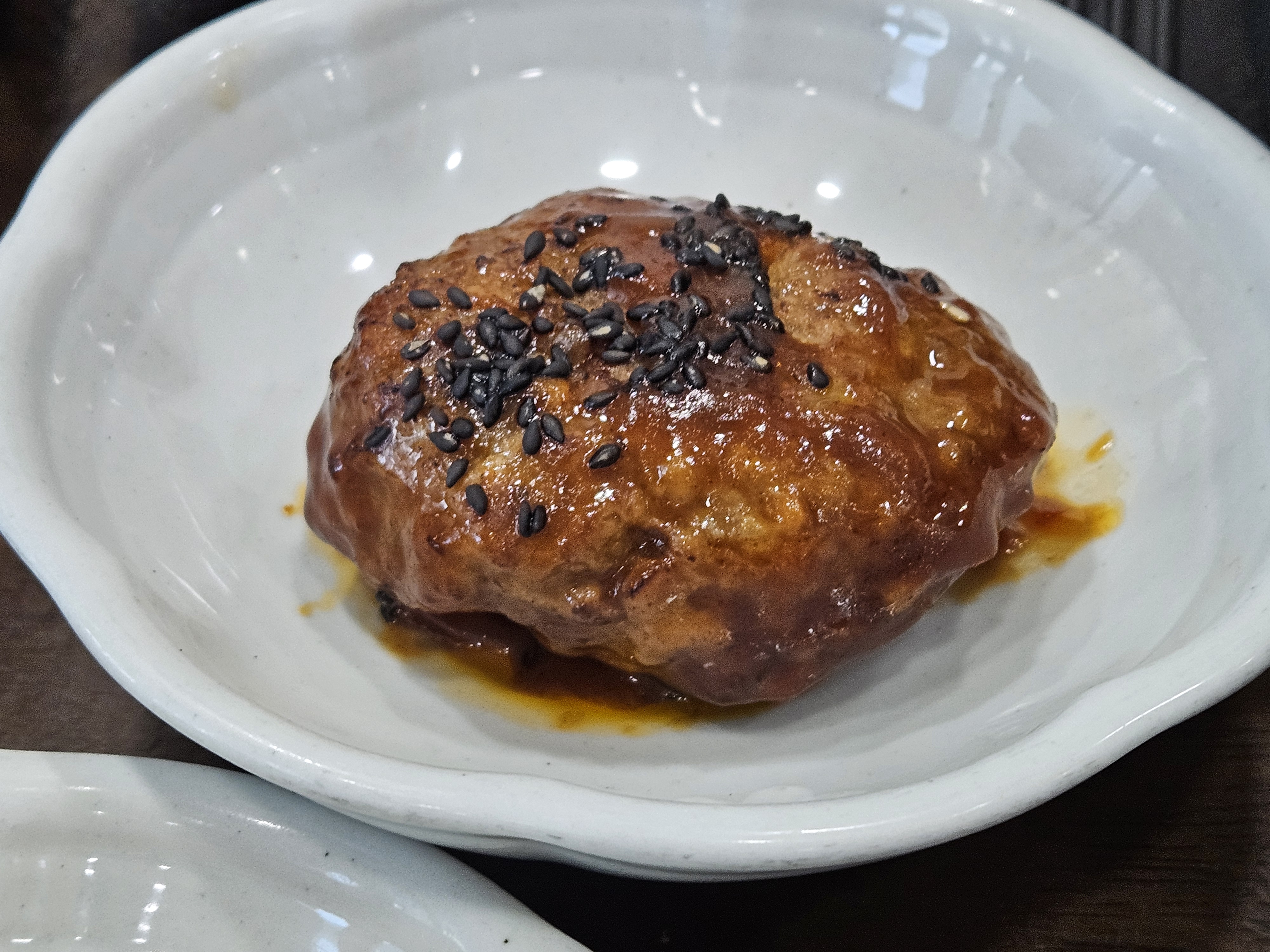 서비스로 받은 스테이크