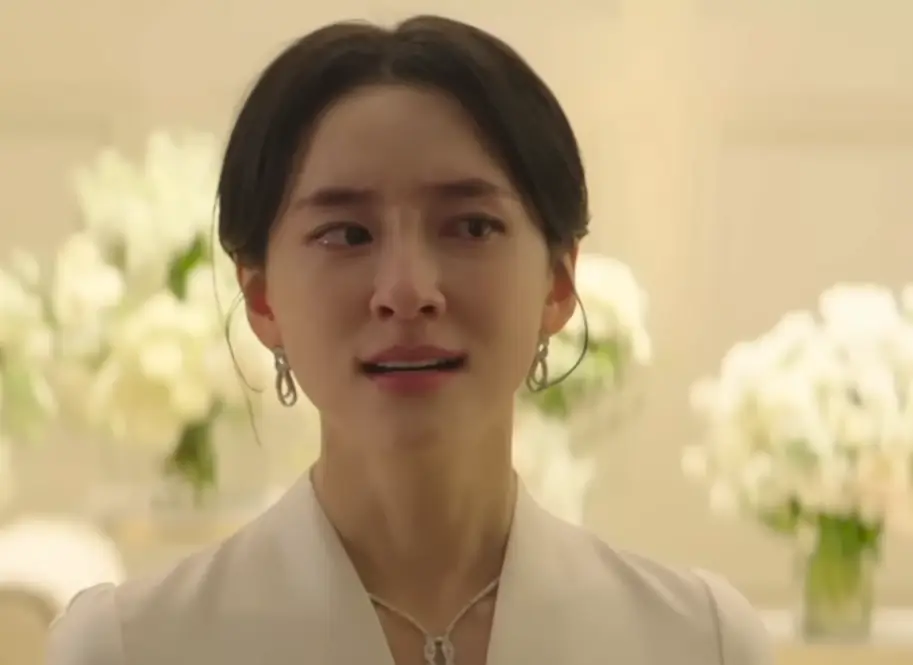 재벌X형사- 흰 웨딩드레스 다이아몬드 목걸이 머리를 하나로 묶고 분노한 모습으로 눈물흘리는 박지현