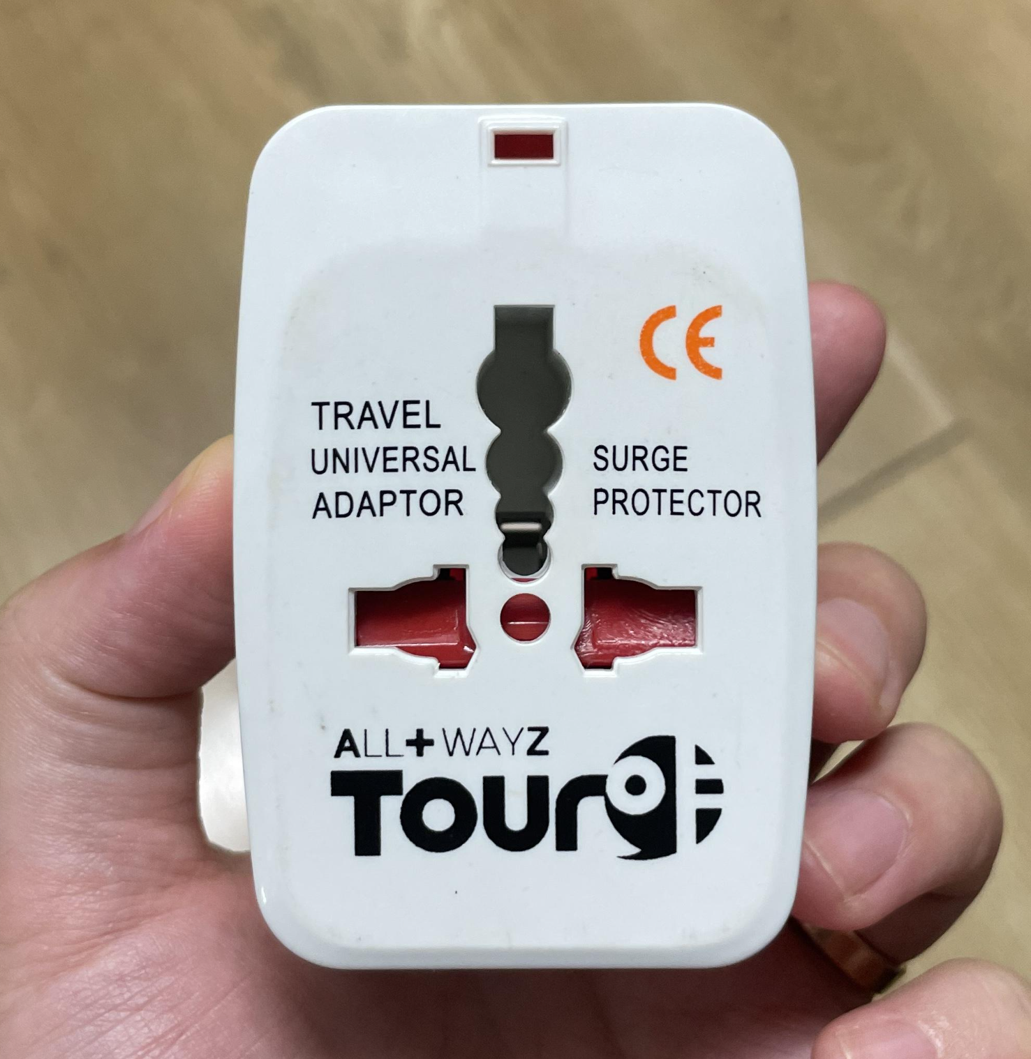 여행용 멀티어댑터 1