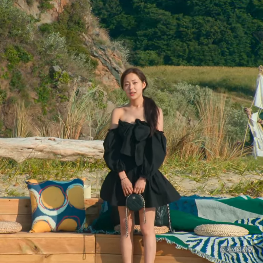 솔로지옥 신슬기 옷 원피스 발렌티노