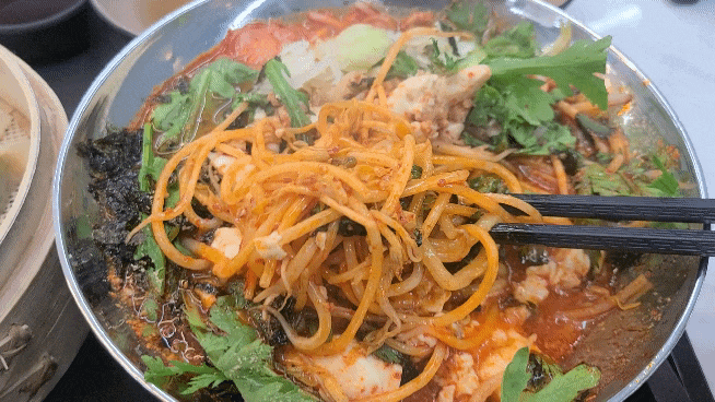 솔만두-순두부해장우동-숙주-면