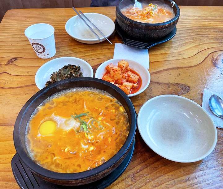 식객 허영만 백반기행 박은영 편 콩나물 해장국 24시간 영업 전주 콩나물 국밥 보쌈 관악 서울대입구 맛집 소개