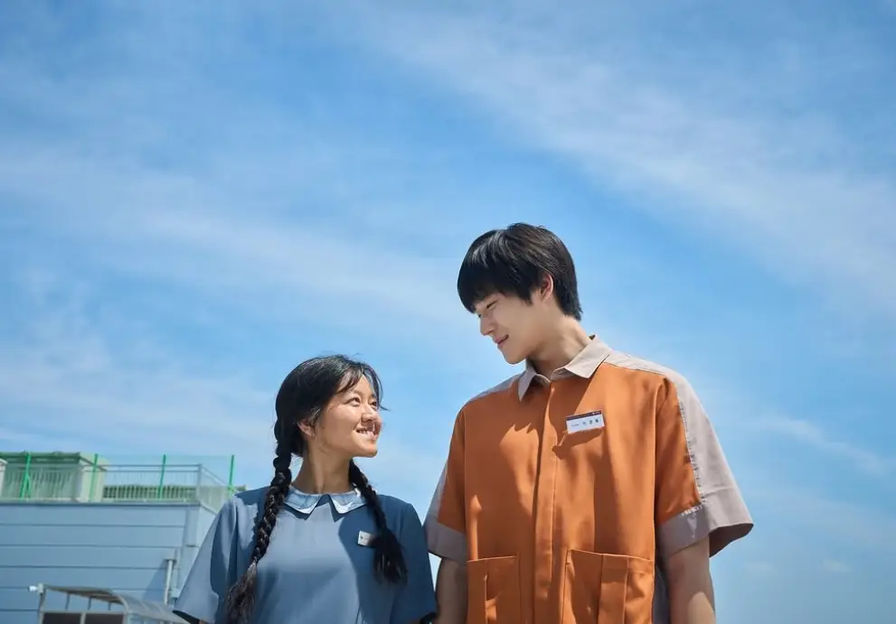 넷플릭스-파반느-출연진-줄거리-OTT-원작-소설