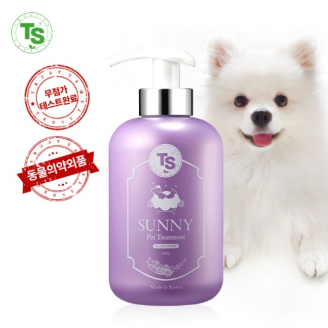사람 뿐만 아니라 요즘엔 동물을 키우고 있는 가정이 늘어나고 있는데 동물이 사용할 수 있는 샴푸도 만들면서 점점 영역을 확장해 나가고 있습니다. 동물이 쓸 수 있는 샴푸도 사람이 쓰는거 못지 않게 좋은 원료만 넣어서 만들기 때문에 믿고 써도 좋을거 같습니다.