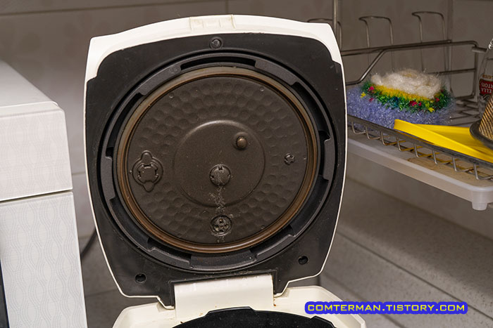 쿠쿠 6인용 압력솥 뚜껑