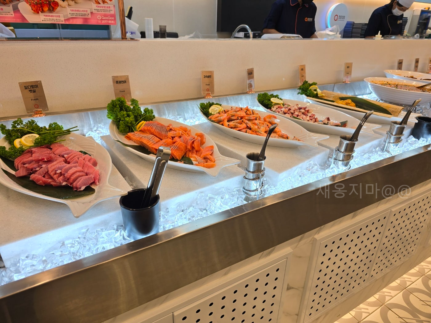 쿠우쿠우-참다랑어-뱃살-연어-코너