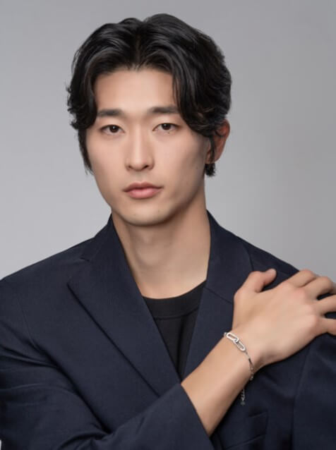 유니세프 팀 팔찌 착용 사진1