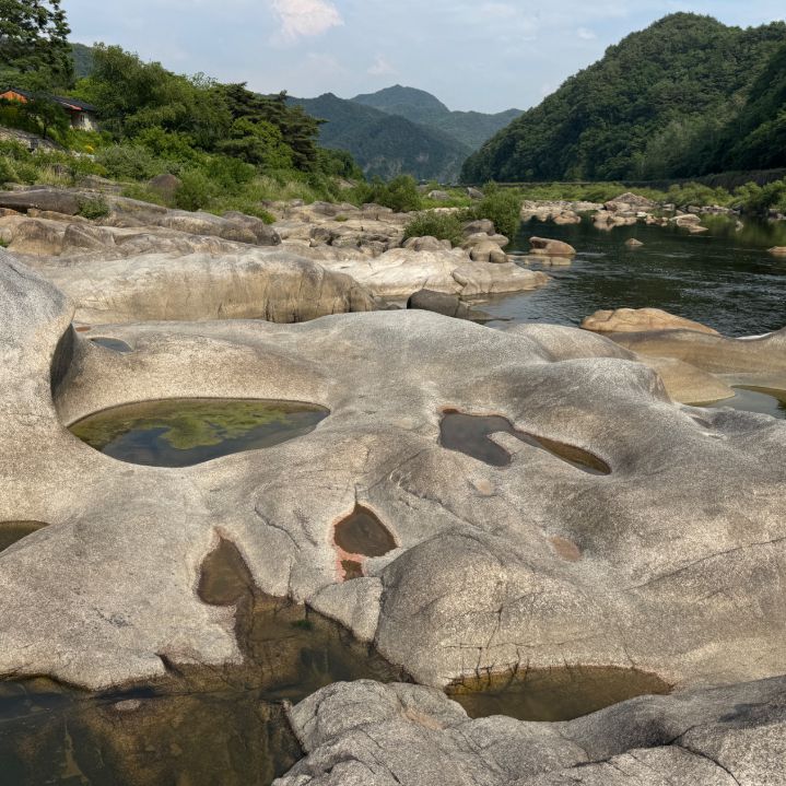 요선암 돌개구멍