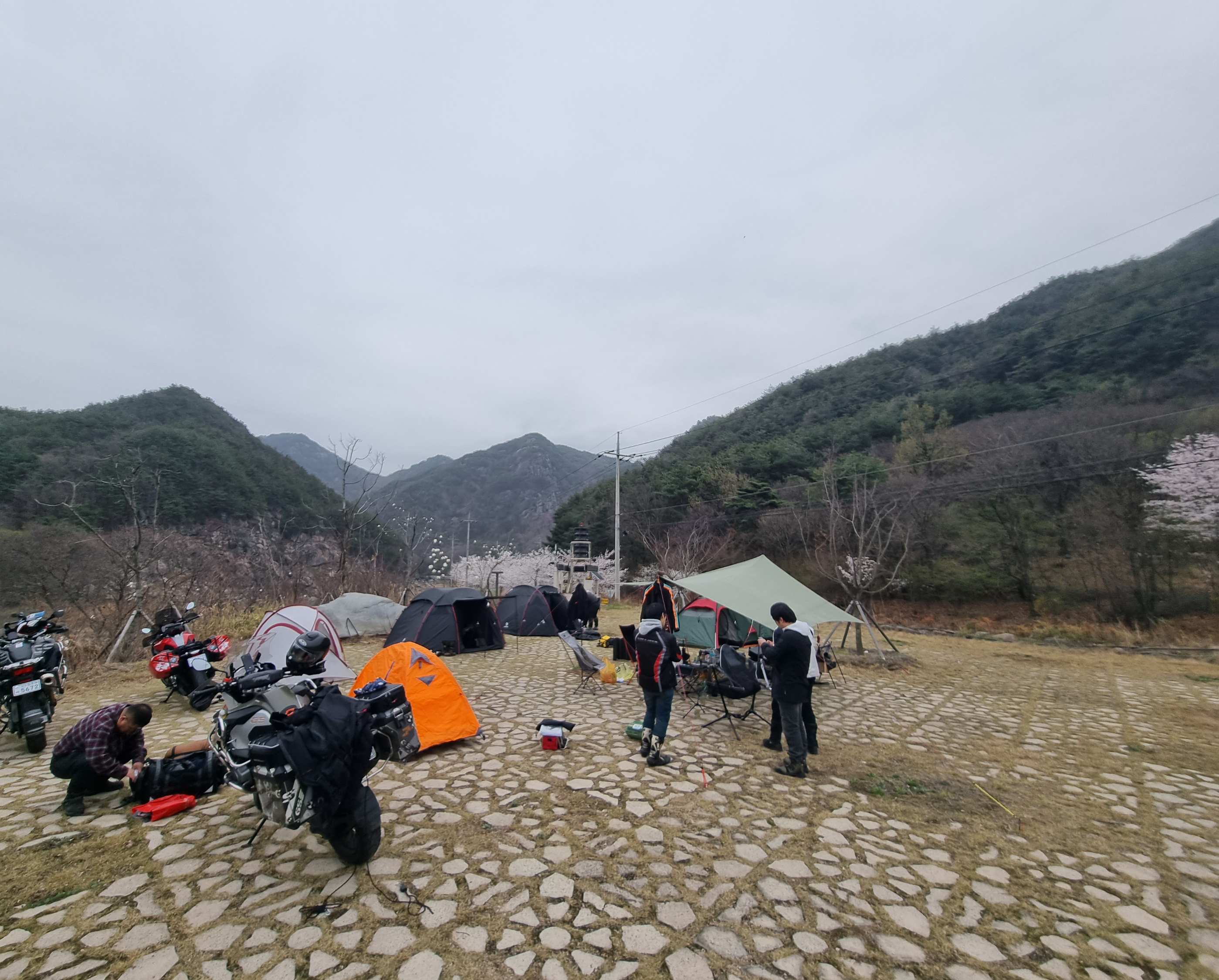 카페 모토라드 캠핑장