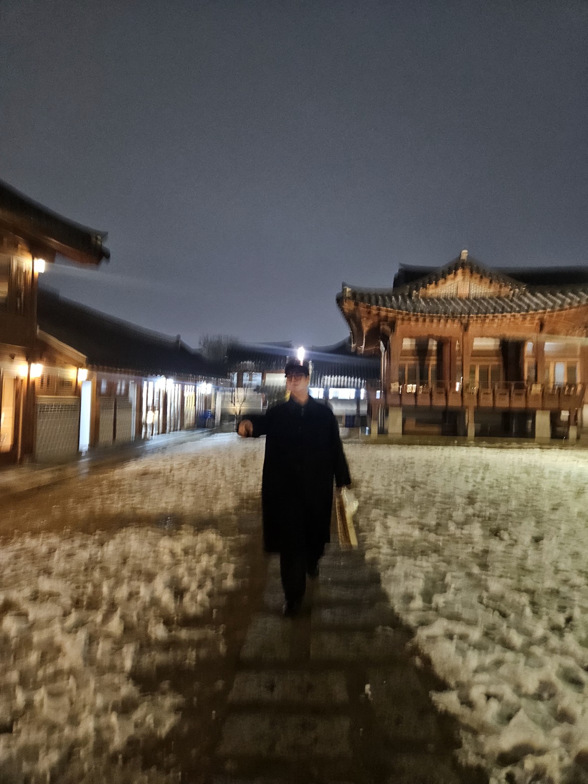 고즈넉한 성곽 뷰와 이색 미식의 만남: 수원 행궁동(행리단길) 데이트 코스 추천