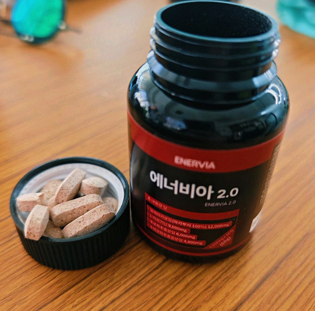 enervia tablets on palm size comparison