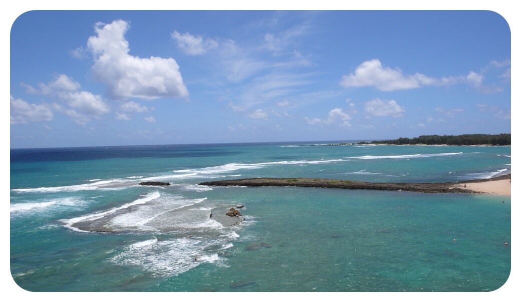 쿠일리마-코브-해안-바닷가-하늘에서-찍은-사진