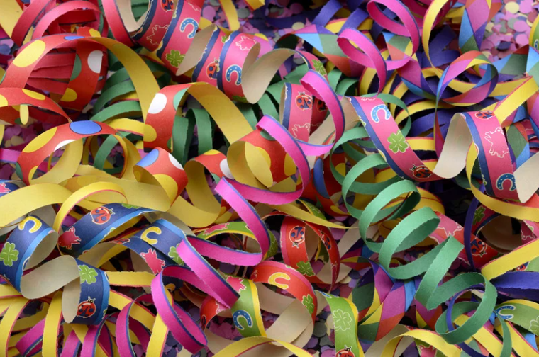 색종이 놀이: 아이들의 창의성과 미적 감각을 키우는 놀이