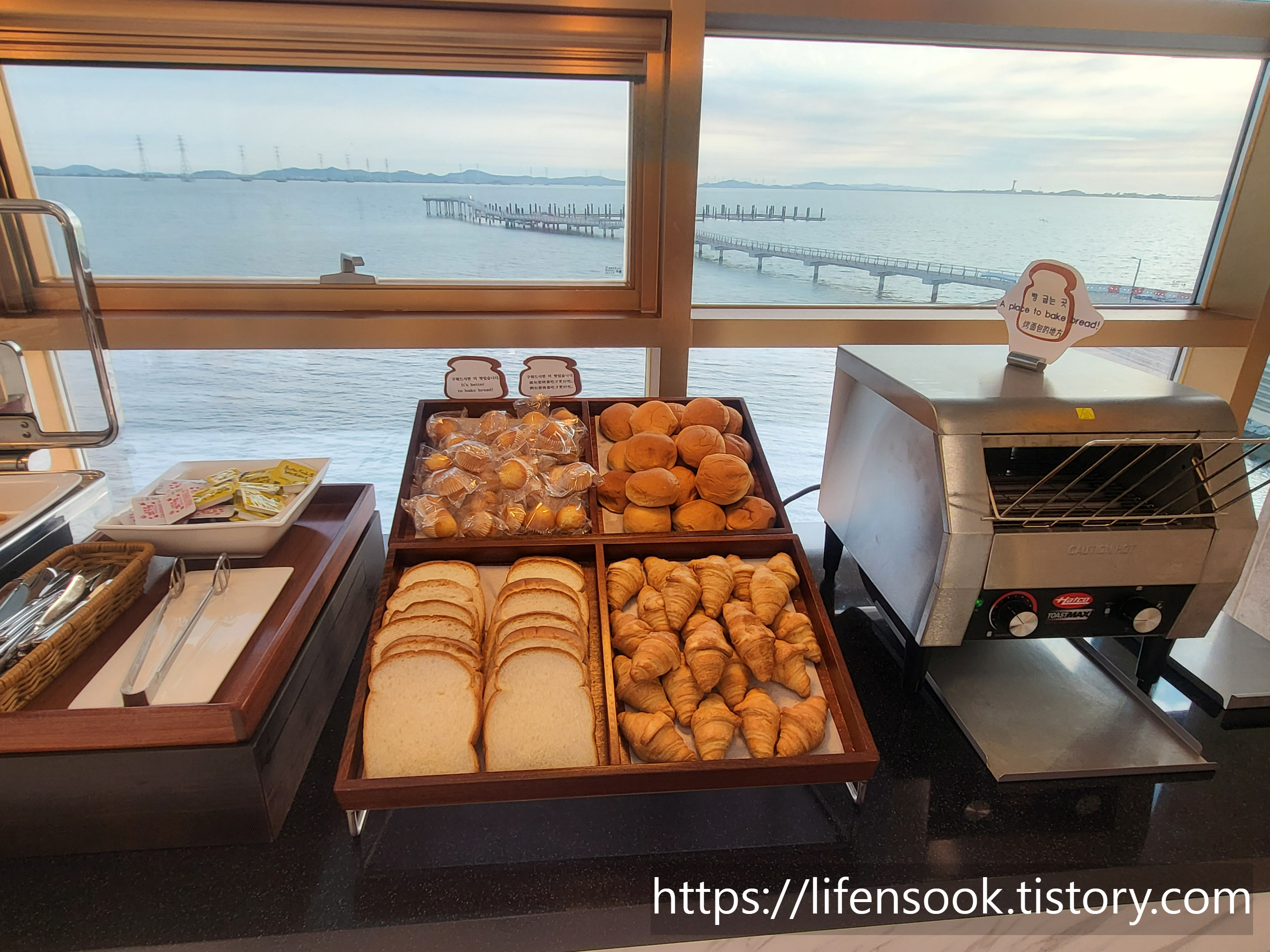 웨이브엠 호텔 웨스트 디너 뷔페 음식 13