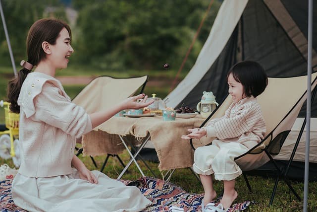 주말 홈캠핑: 집에서 캠핑 분위기 만들기