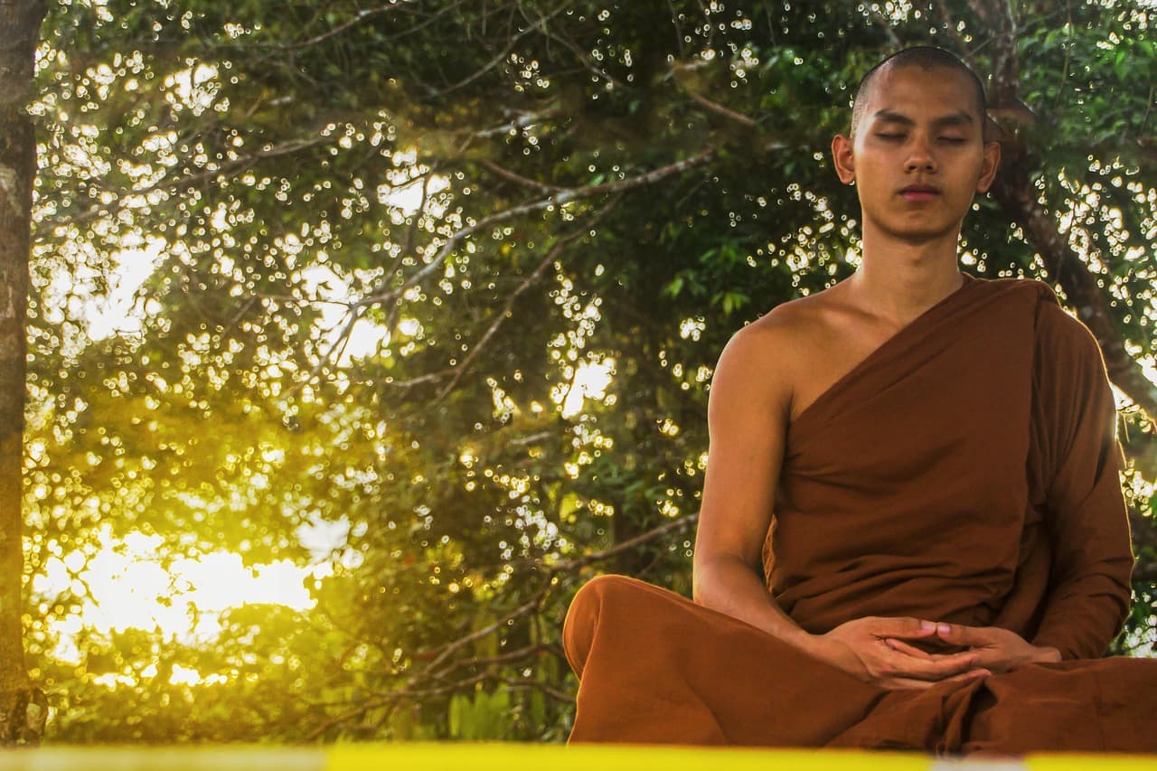 The 5 Oldest Meditation Traditions &amp; Their Lasting Impact Today