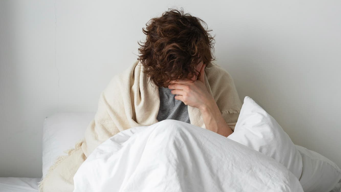 밤늦은 야식이 수면에 미치는 영향