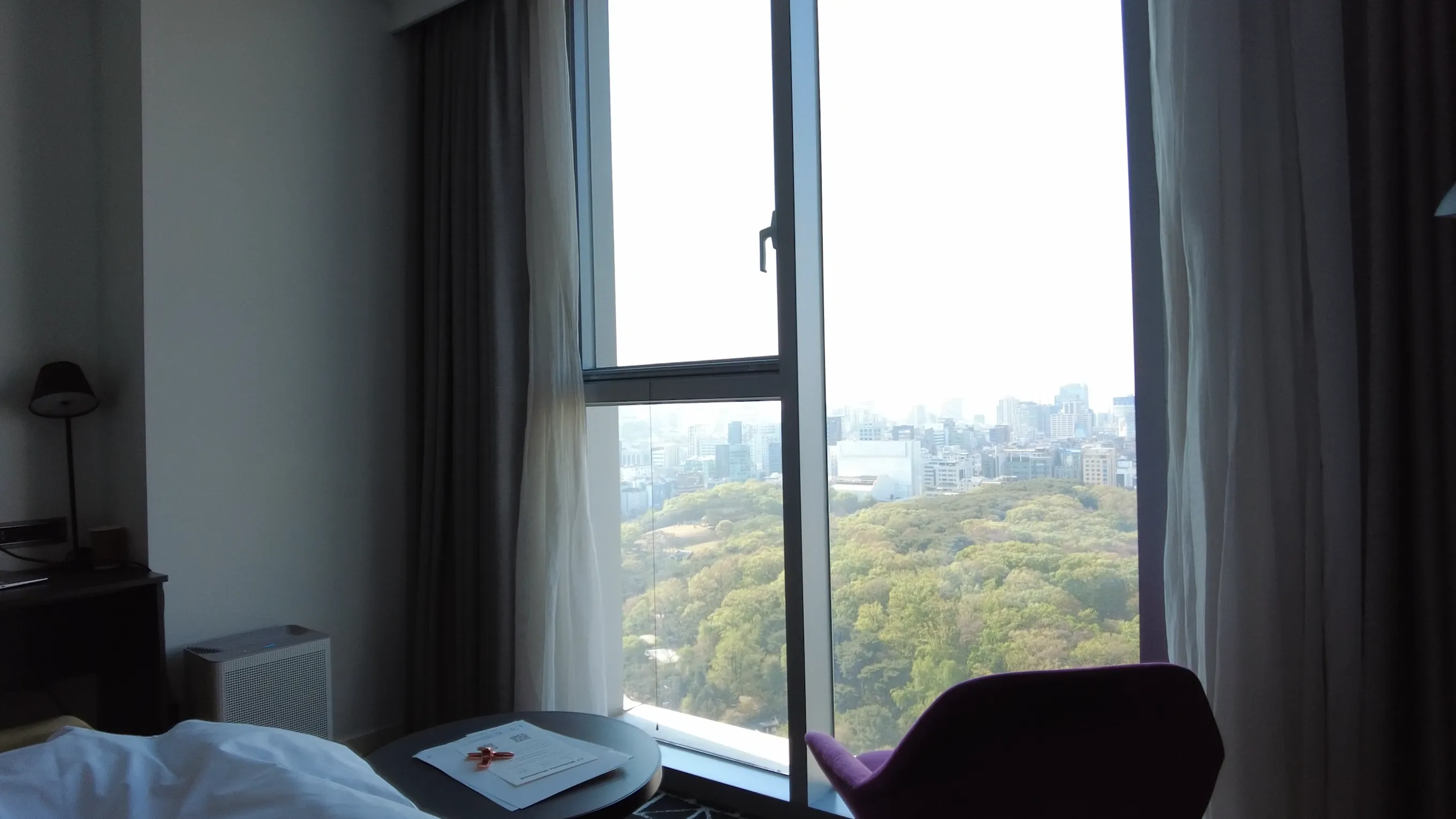 L7-강남-바이-롯데-호텔-스탠다드-더블룸-선정릉뷰-침실-2