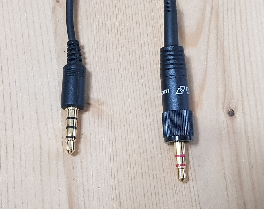 케이블의 커넥터의 모습