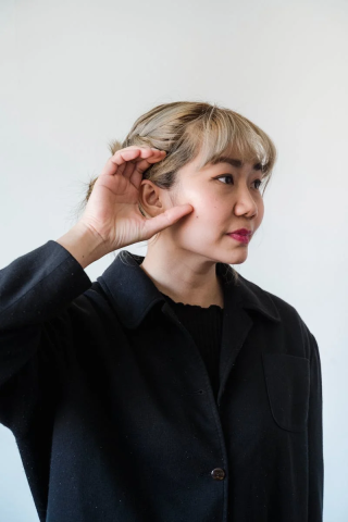 귓속형보청기 vs 귀걸이형보청기