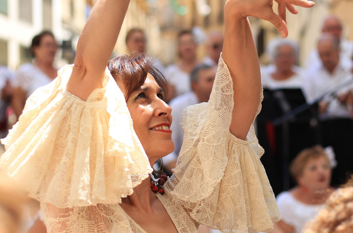 스페인 플라멩코 클래스 소개: 춤과 음악의 열정 속으로