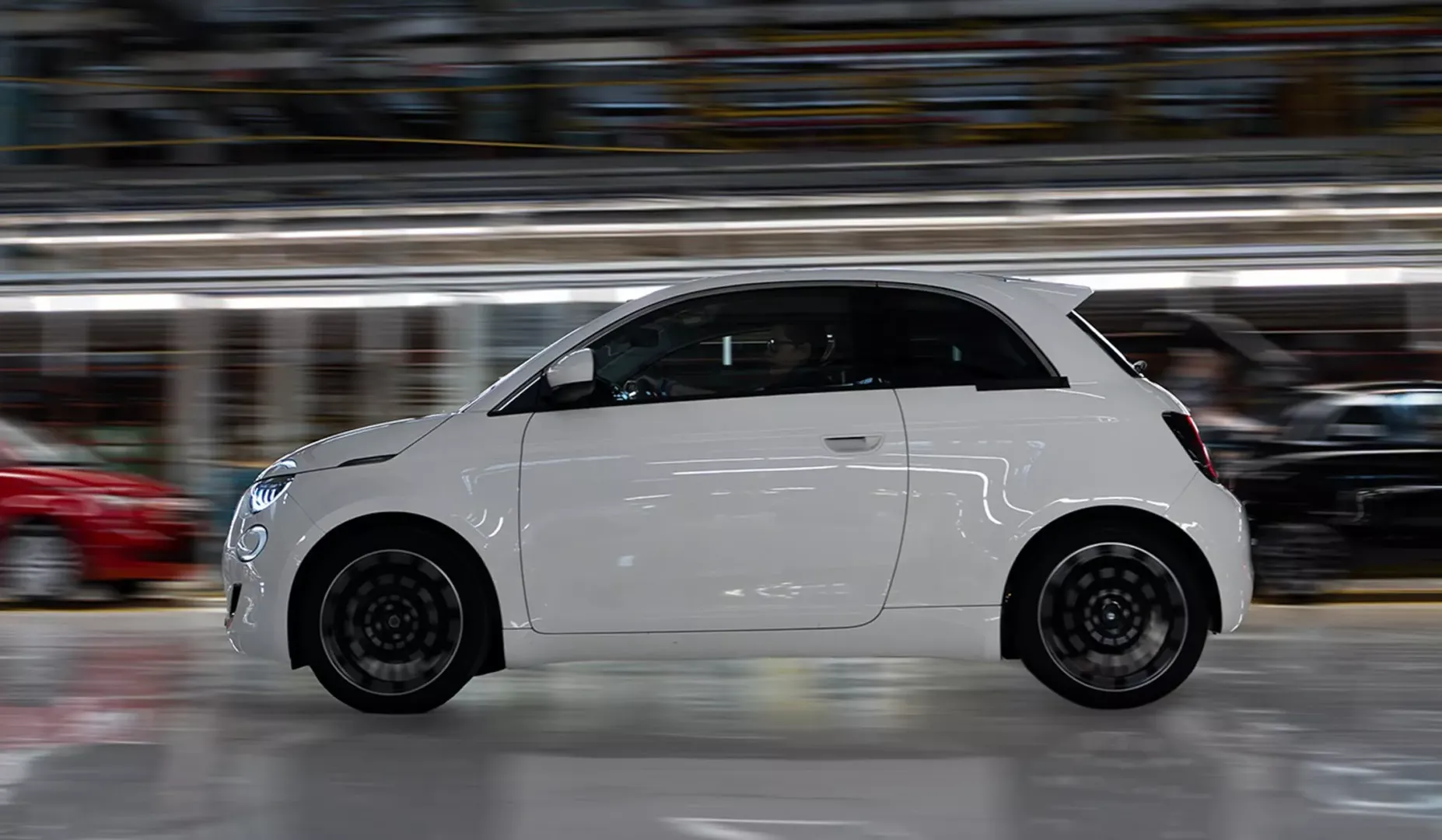 피아트 500 하이브리드 이미지