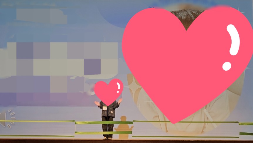 영어 발표중인 우리집 둘째의 씩씩한 모습