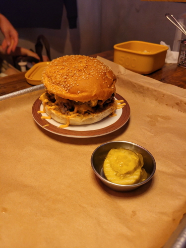 스모크하우스인구억