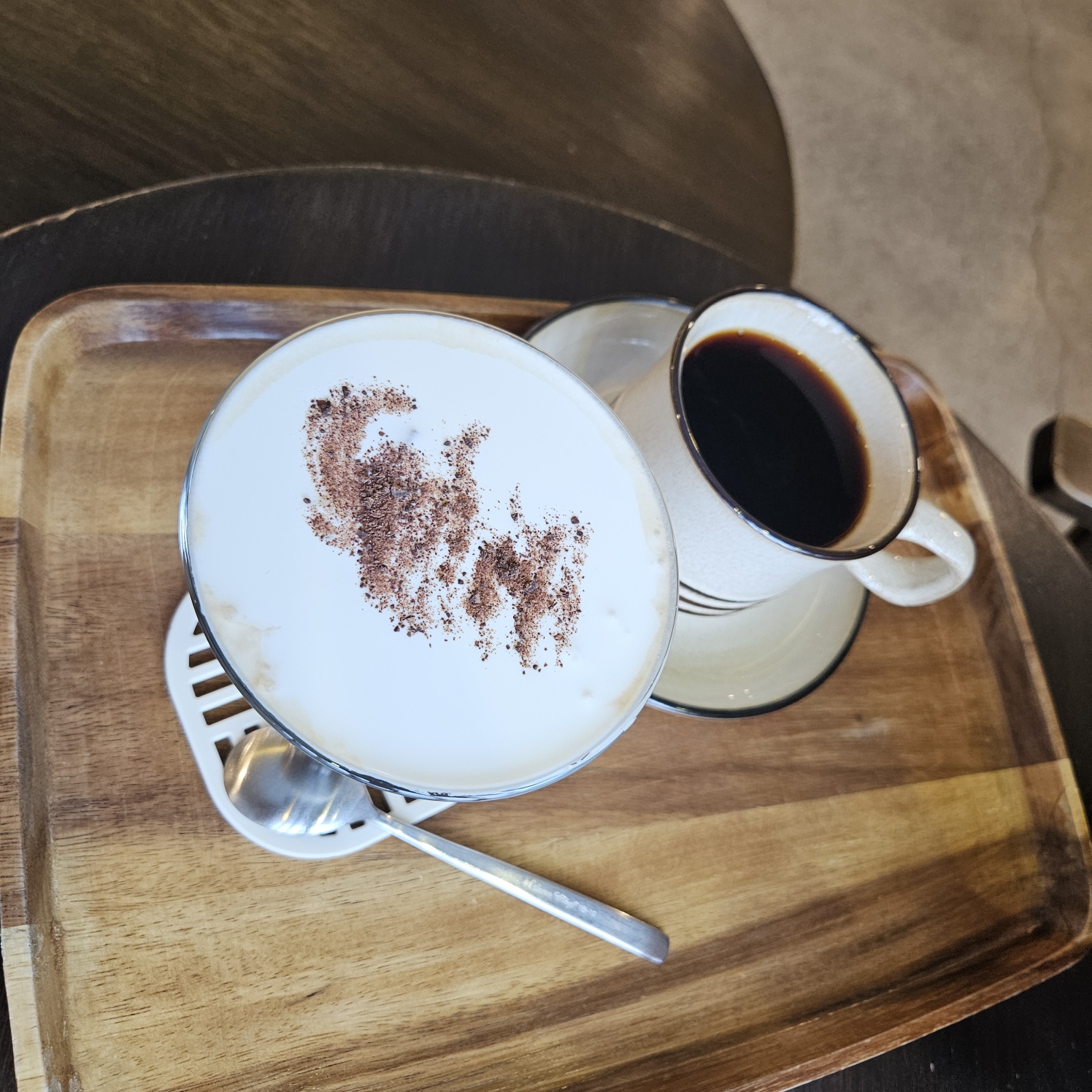 구도커피-아인슈페너-핸드드립