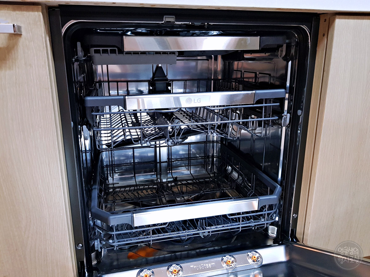 LG 디오스 트루 스팀 DUB22MA 12인용 식기세척기