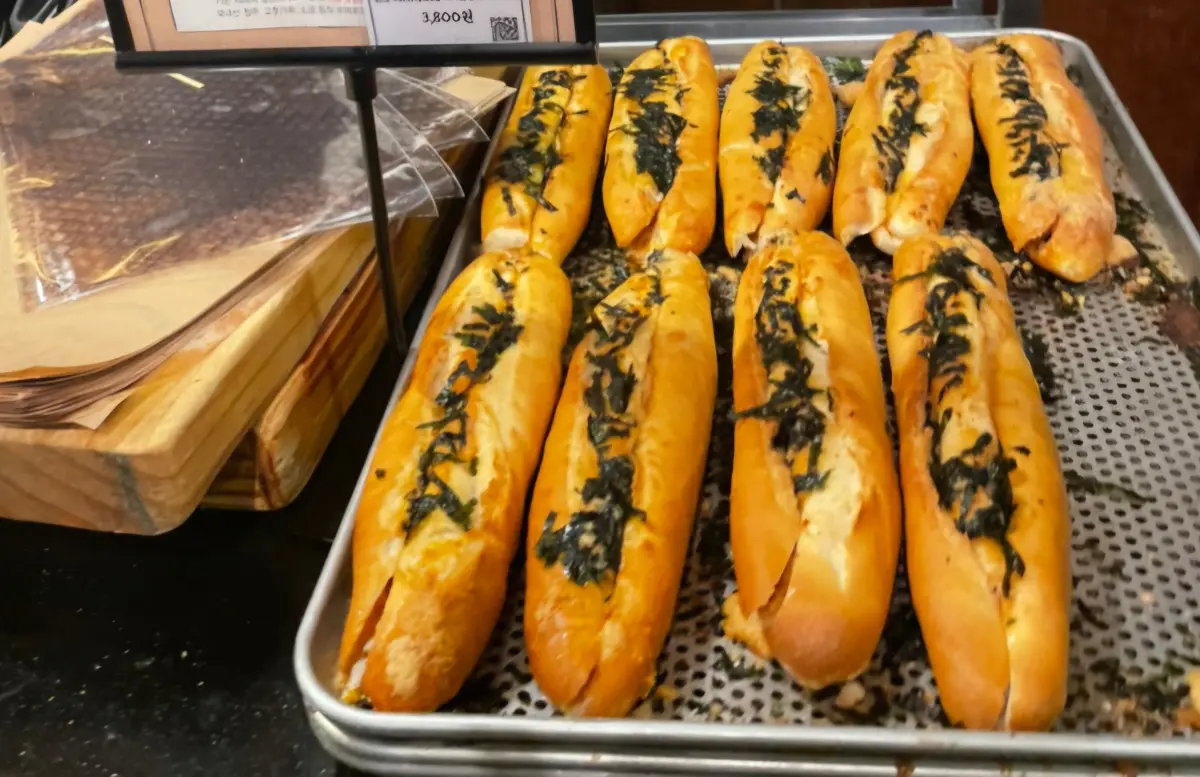 대전-빵지순례-성심당-본점-시그니처-메뉴-명란-바게트