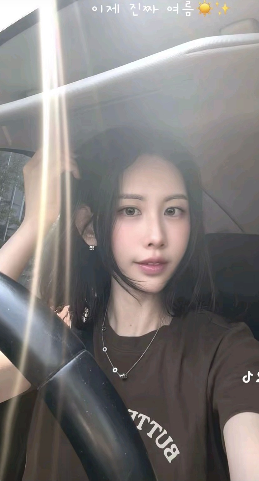 시유 틱톡 데뷔 크리에이터 활동 라이브 근황｜나이&middot;프로필&middot;김현중 전 여자친구&middot;아들 양육&middot;키세스 영상