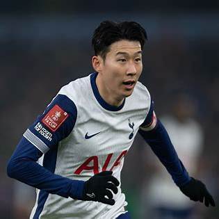 손흥민은 하루에 얼마를 벌까?