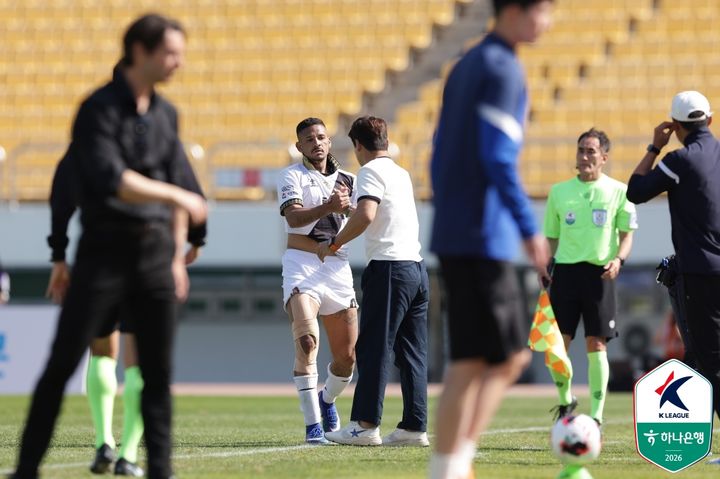 수원 부산 극장승: 수원 삼성, 부산 아이파크에 3-2 극적 승리…K리그2 선두 경쟁 점입가경
