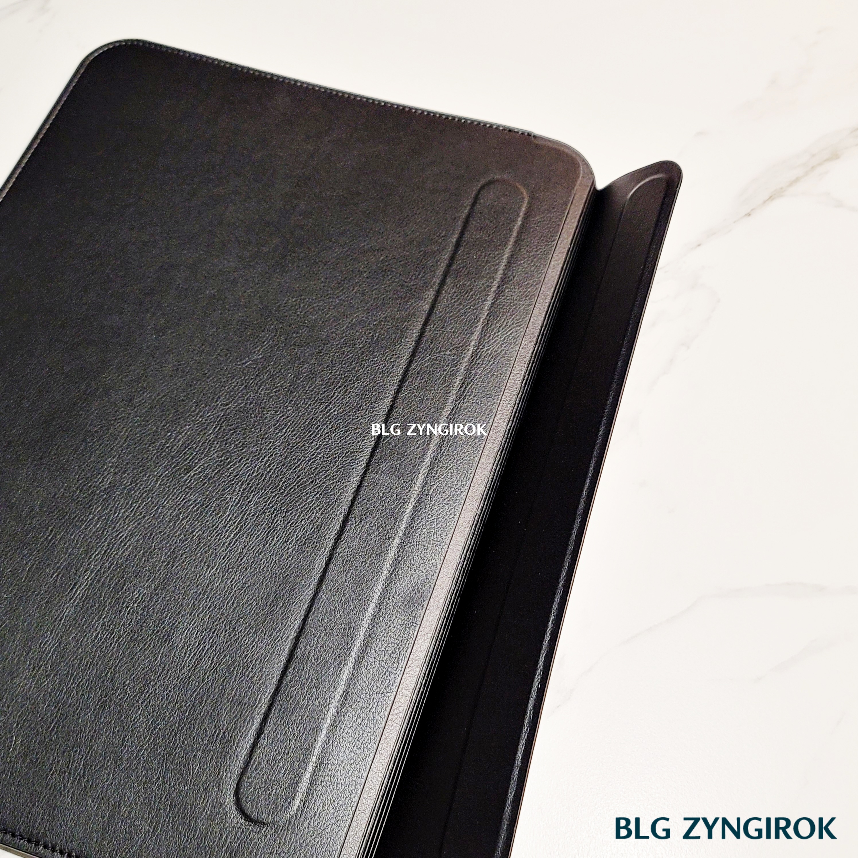 맥북-파우치-skin-pro-2-입구