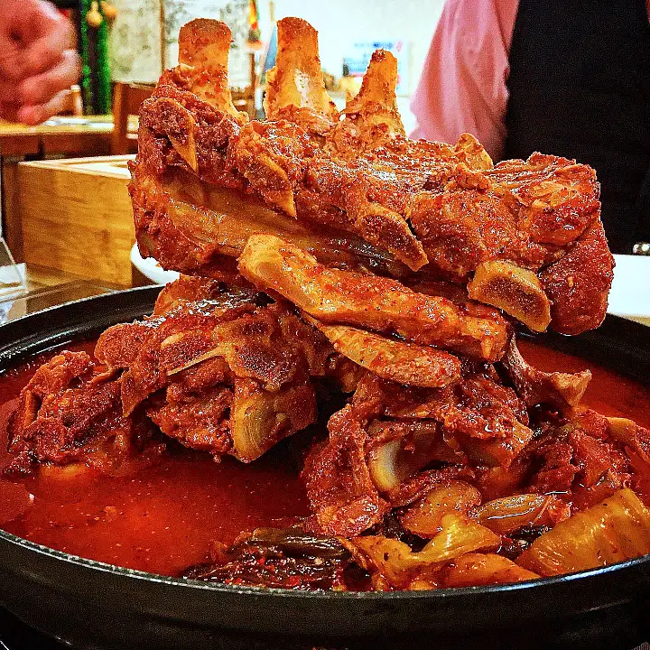 생방송오늘저녁 평택 소사벌 뼈다귀 감자탕 끝판왕 산더미 뼈탑 전골 맛집 추천