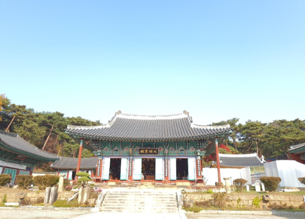 용주사대웅보전