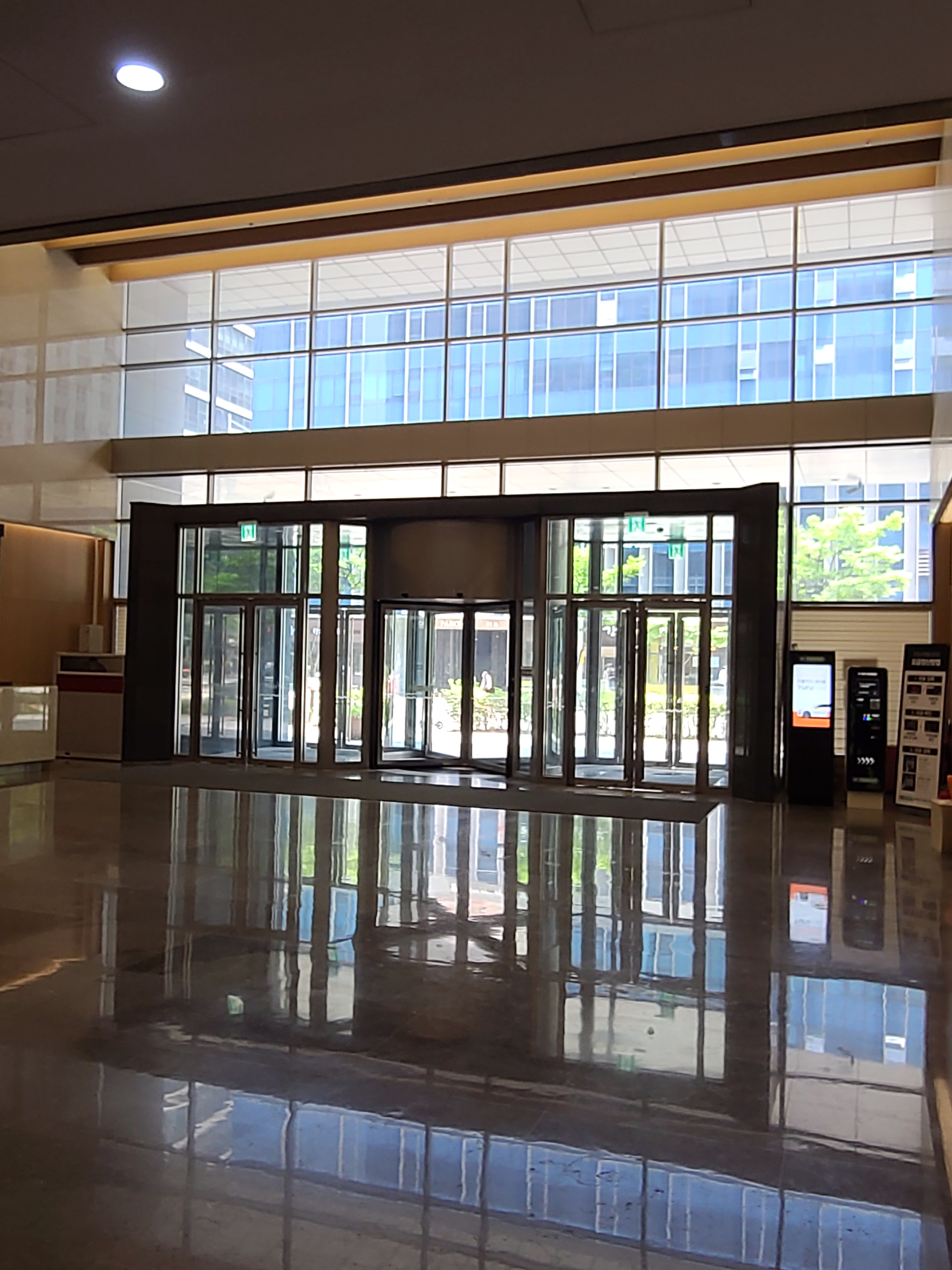 문정대명밸리온 1층 내부4