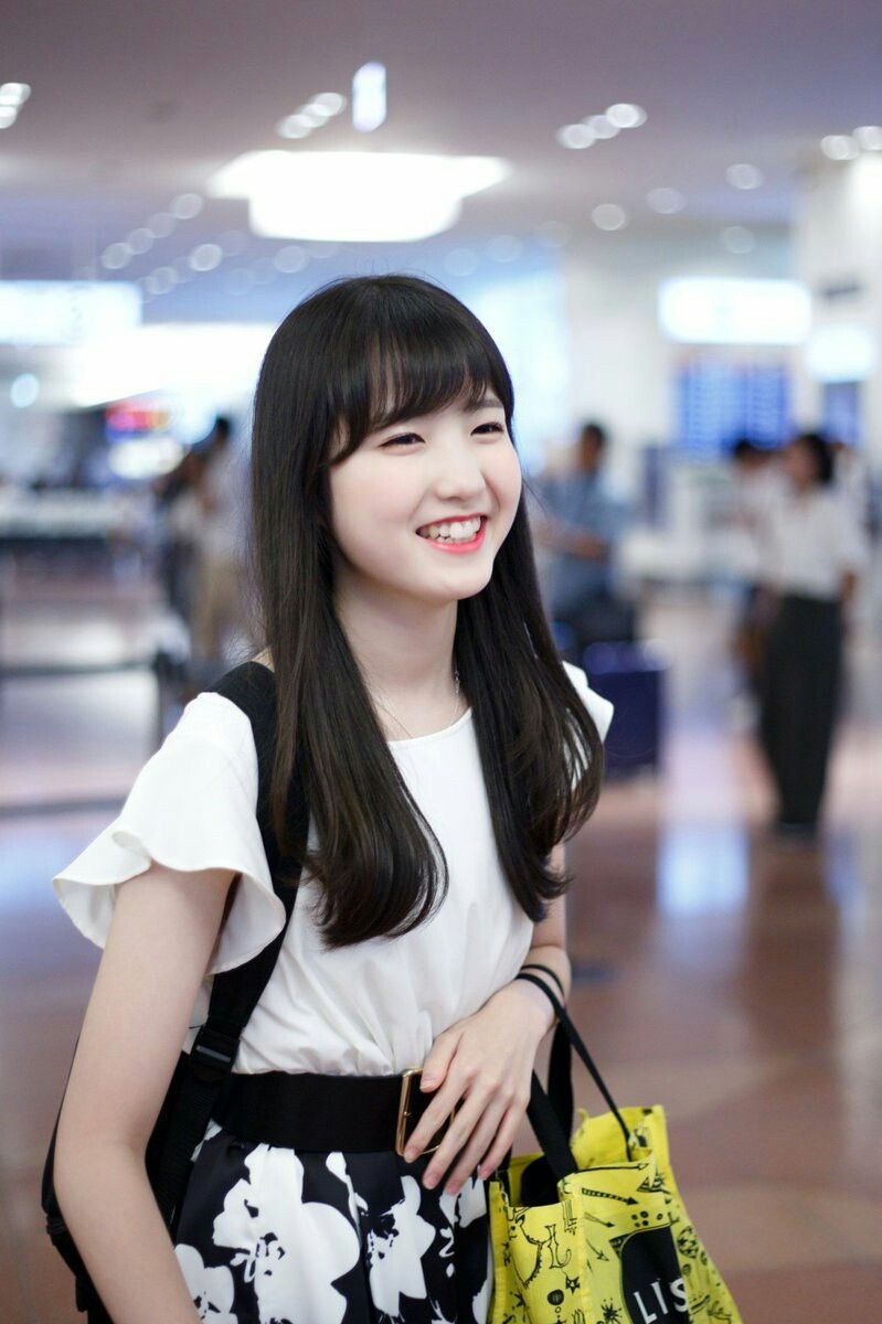 아이즈원 혼다히토미 고화질 몸매 아이즈원 혼다히토미 고화질 몸매