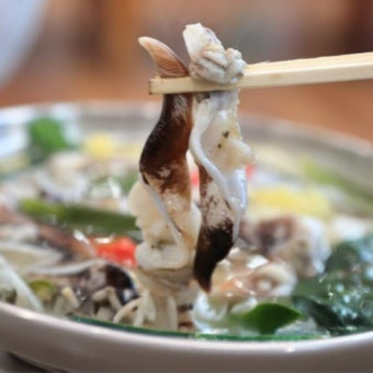 여수: 새조개 샤브샤브 전문점