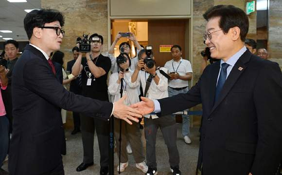 이재명 대표 1심 선고 : 공직선거법 위반 및 위증교사 혐의 분석과 전망