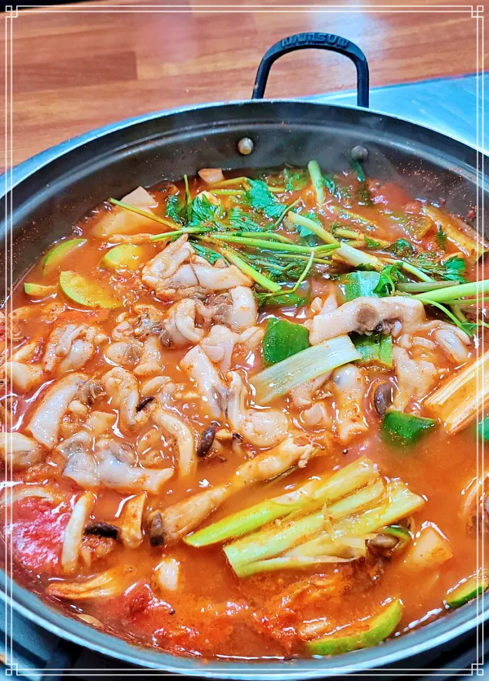 화성 송산 맛집 제철 맛조개 가득 찌개, 맛찌개
